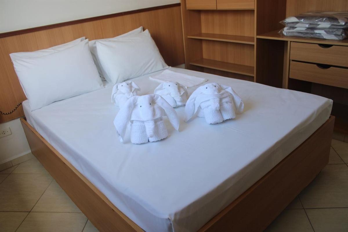 Satelite - Itanhaem Hotel Kültér fotó
